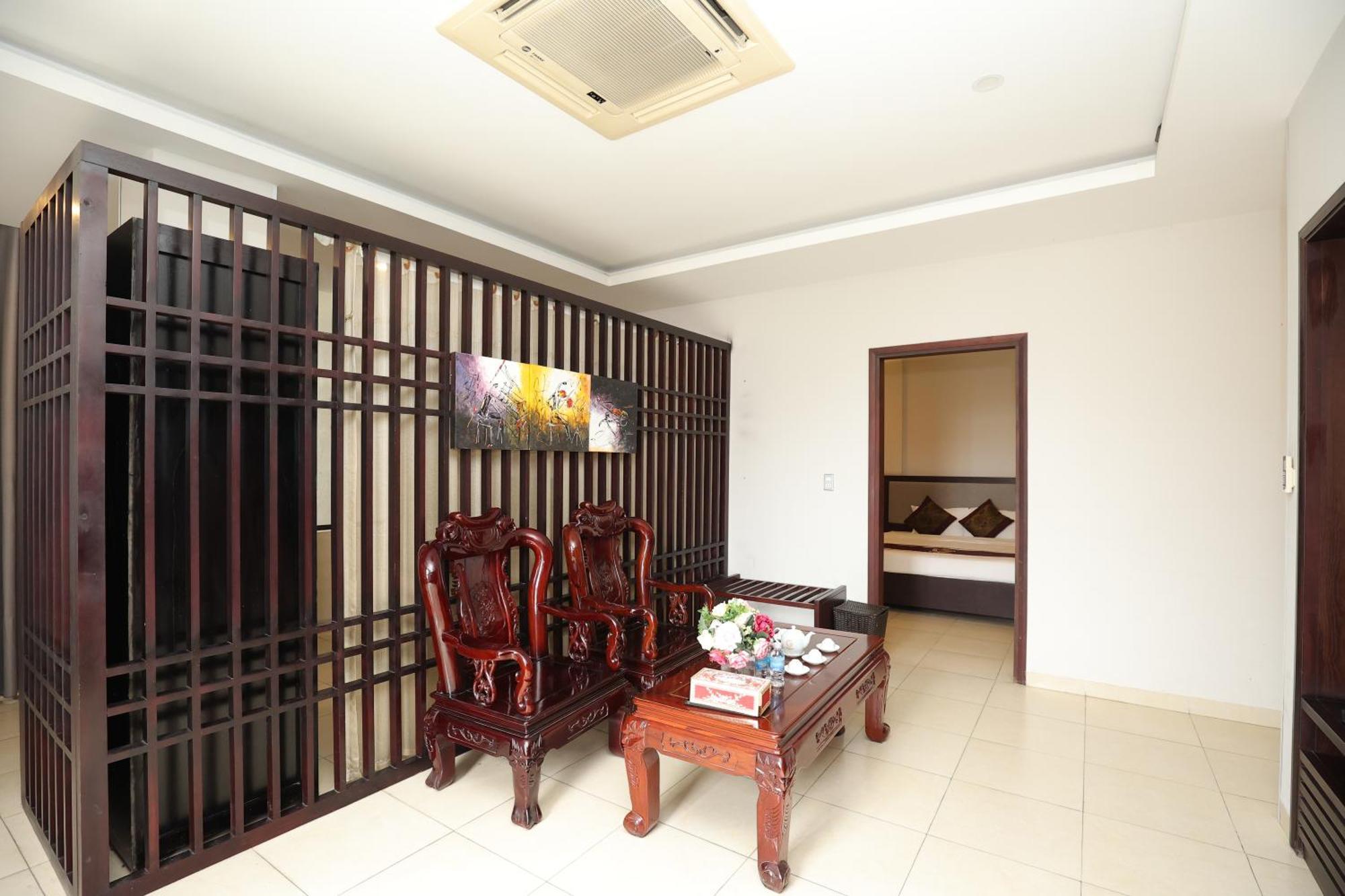 Golden Quang Tri Hotel Dong Ha Kültér fotó