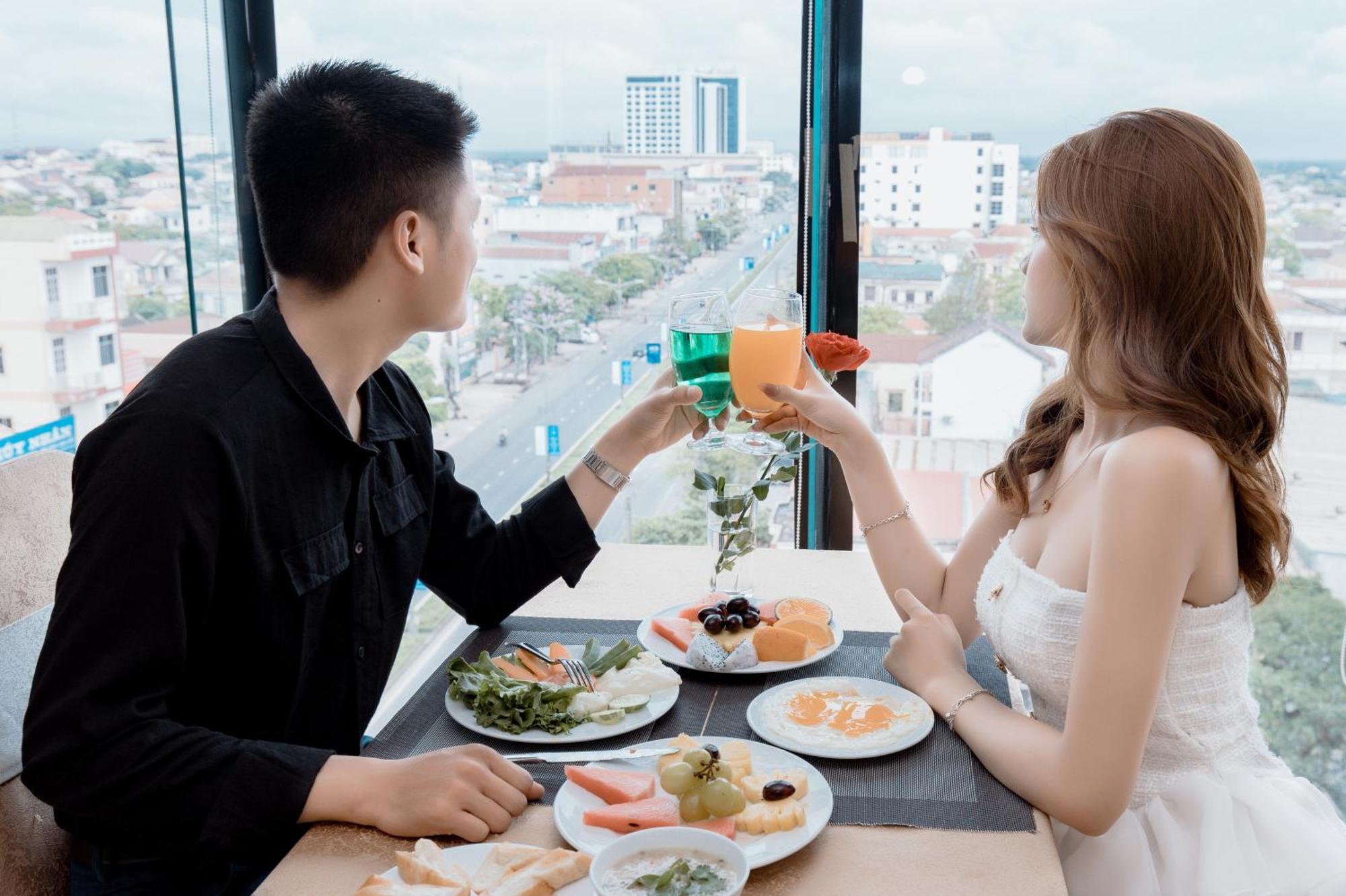 Golden Quang Tri Hotel Dong Ha Kültér fotó